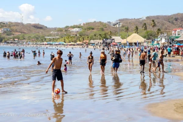Semana Santa desbordada: Nicaragua rompe récord de movilización turística