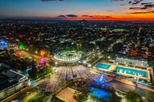 Imágenes aéreas del acto central de Abril: Mes de la Paz