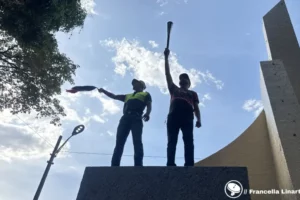Recorrido de la Antorcha de la Inmortalidad rinde homenaje al Comandante Germán Pomares