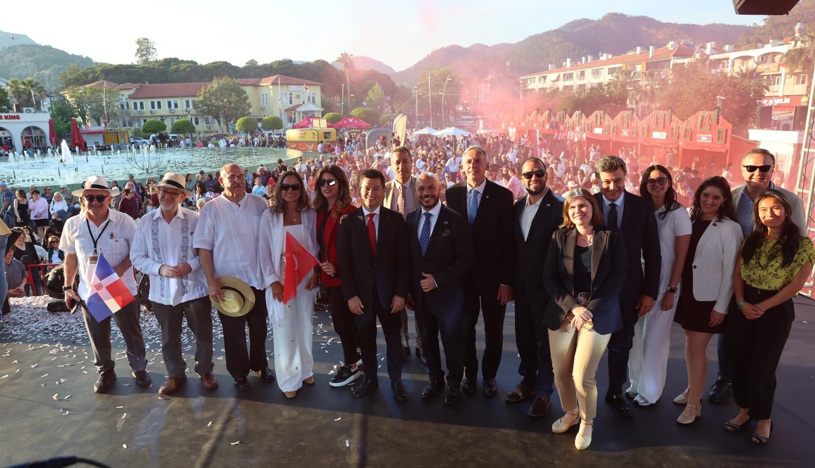 Marmaris acoge el Primer Festival Latinoamericano con participación de Nicaragua