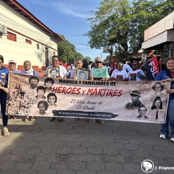 Foto de Recorrido de la Antorcha de la Inmortalidad rinde homenaje al Comandante Germán Pomares