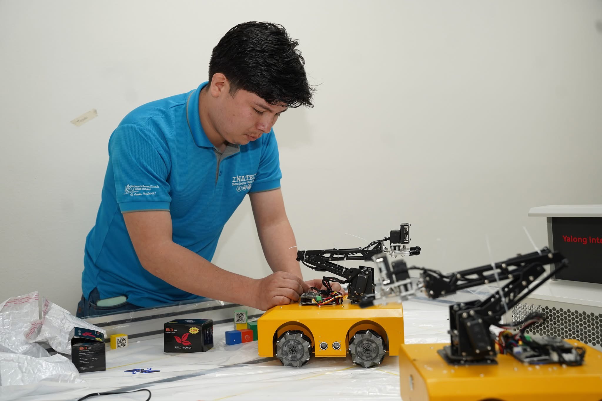 Nicaragua avanza en formación tecnológica con el Taller Luban