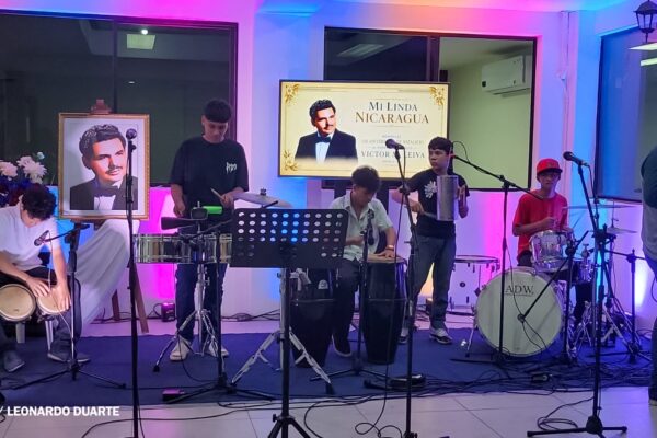 Con arte y música, celebran al compositor Víctor M. Leiva en su natalicio