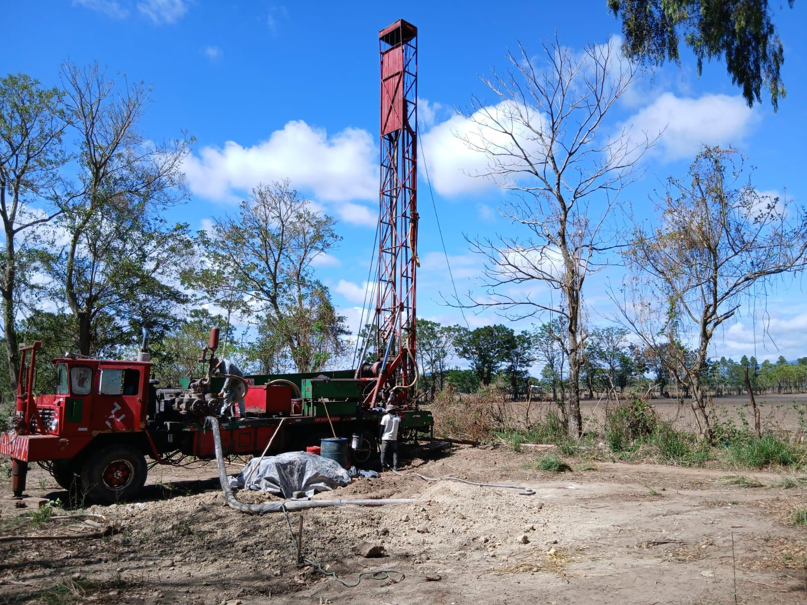 Inicia ampliación y mejoramiento del sistema de agua potable en Teotecacinte, Jalapa