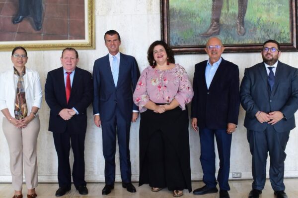 Copresidenta Rosario Murillo destaca visita de Giorgio Silli secretario general de la Organización Internacional Italo-Latinoamericana