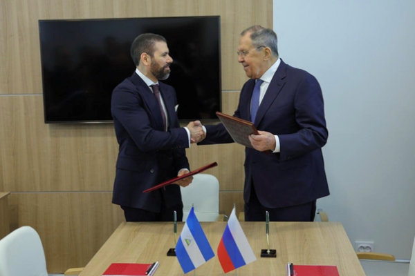 Nicaragua y Rusia fortalecen cooperación bilateral con firma de memorándum sobre seguridad biológica