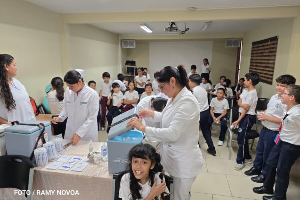 MINSA fortalece vacunación contra el Virus del Papiloma Humano en centros escolares