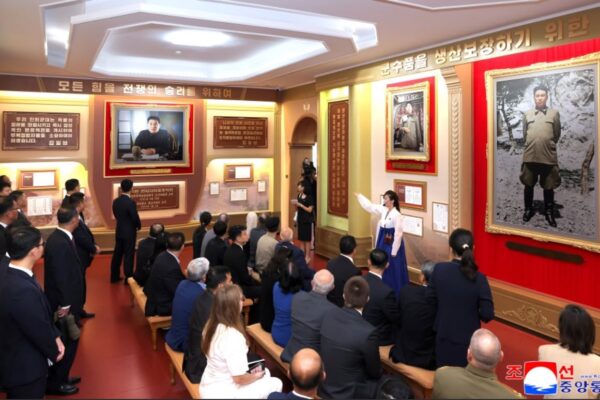 Delegación de Nicaragua visita Sitio Histórico de la Revolución JonSung