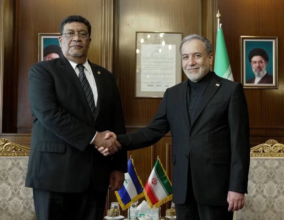 Delegación nicaragüense participa en Teherán en ceremonias solemnes de homenaje al Ayatola Ali