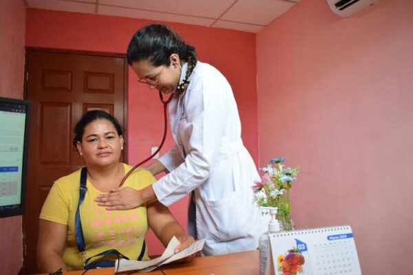 Disminuyen casos de neumonía y malaria durante la última semana