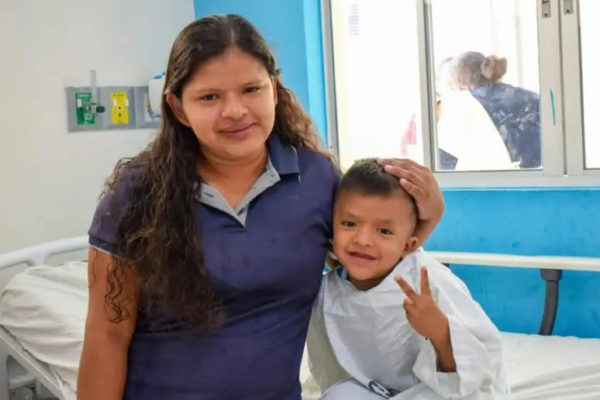 Brigada médica Mending Kids realiza cirugías cardíacas infantiles en Nicaragua
