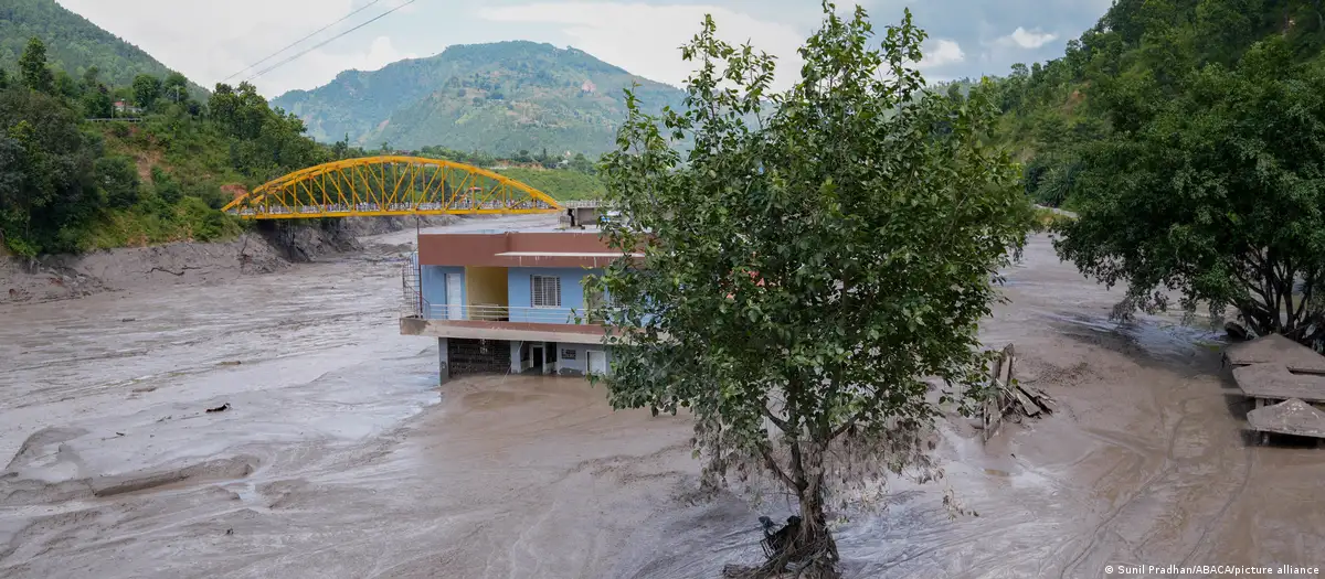 Tragedia en Nepal: 359 vidas perdidas tras riada fronteriza