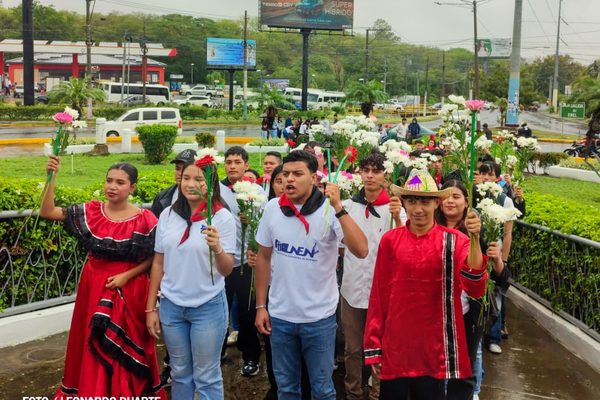 Juventud nicaragüense rinde homenaje a Rigoberto López Pérez a 70 años de su tránsito a la inmortalidad