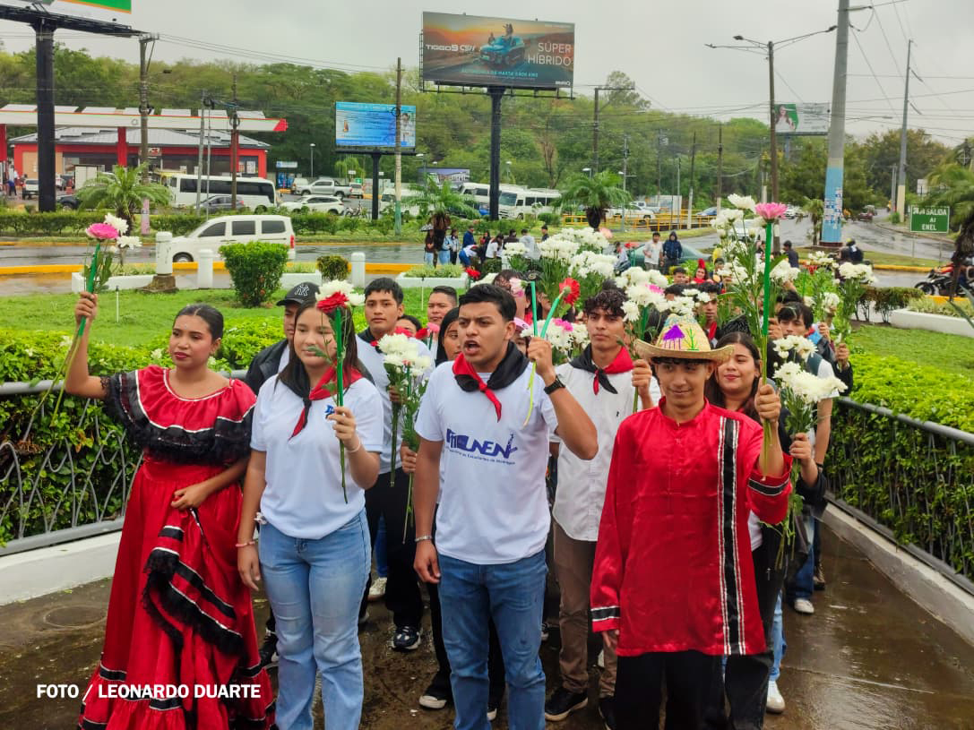 Juventud nicaragüense rinde homenaje a Rigoberto López Pérez a 70 años de su tránsito a la inmortalidad