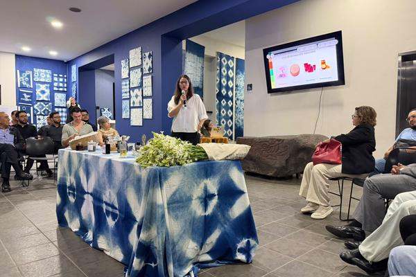 Nicaragua participa en Conversatorio “Las Fragancias de Mesoamérica” en El Salvador