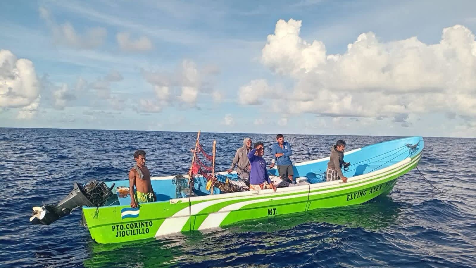 Cinco pescadores nicaragüenses son localizados con vida tras permanecer desaparecidos desde septiembre